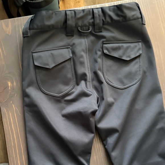 Neff Women’s Flare Leg Snowboard Pants Size small - Picture 2 of 7